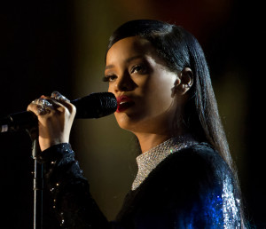 How Rihanna Became A Music Superstar - Promolta Blog